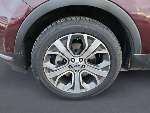 Used 2018 Ford Explorer Platinum image 14