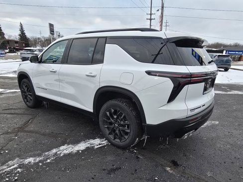 New 2026 Chevrolet Traverse LT w/ Midnight/Sport Edition image 3