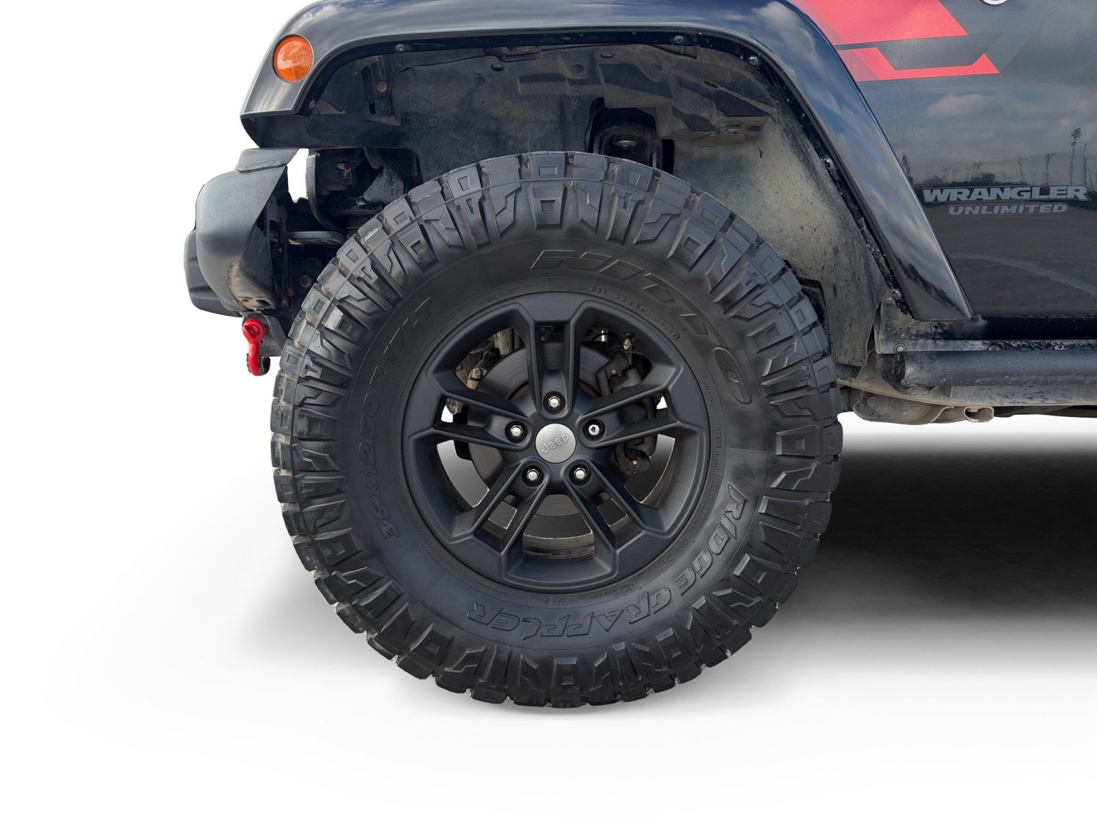 Used 2017 Jeep Wrangler Unlimited Sahara AWD/4WD image 9