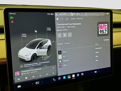 Used 2022 Tesla Model Y Performance AWD/4WD image 21