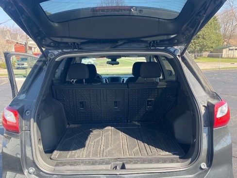 Used 2021 Chevrolet Equinox LS w/ LS Convenience Package image 8