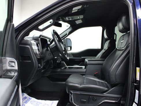 Used 2025 Ford F250 Platinum image 12