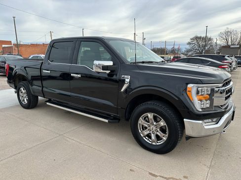 Used 2023 Ford F150 Lariat w/ Trailer Tow Package image 8