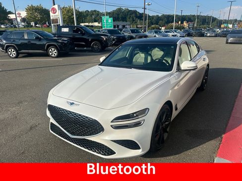 Used 2023 Genesis G70 2.0T w/ Sport Prestige Package RWD image 10