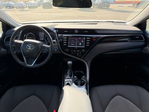 Used 2020 Toyota Camry LE w/ Carpet Mat Package FWD image 15