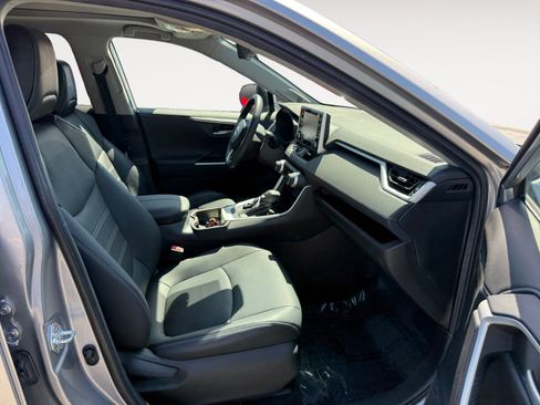 Used 2021 Toyota RAV4 Limited AWD/4WD image 19