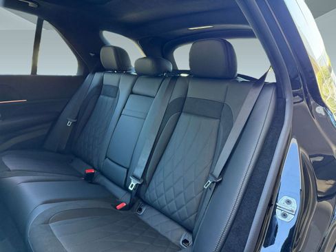 New 2026 Mercedes-Benz GLE 63 AMG S image 21