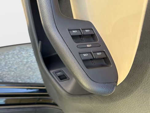 Used 2017 Volkswagen Jetta SE image 20