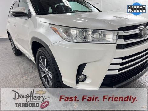Used 2018 Toyota Highlander XLE image 9