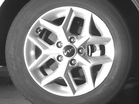 Used 2025 Kia Soul LX w/ LX Technology Package image 13