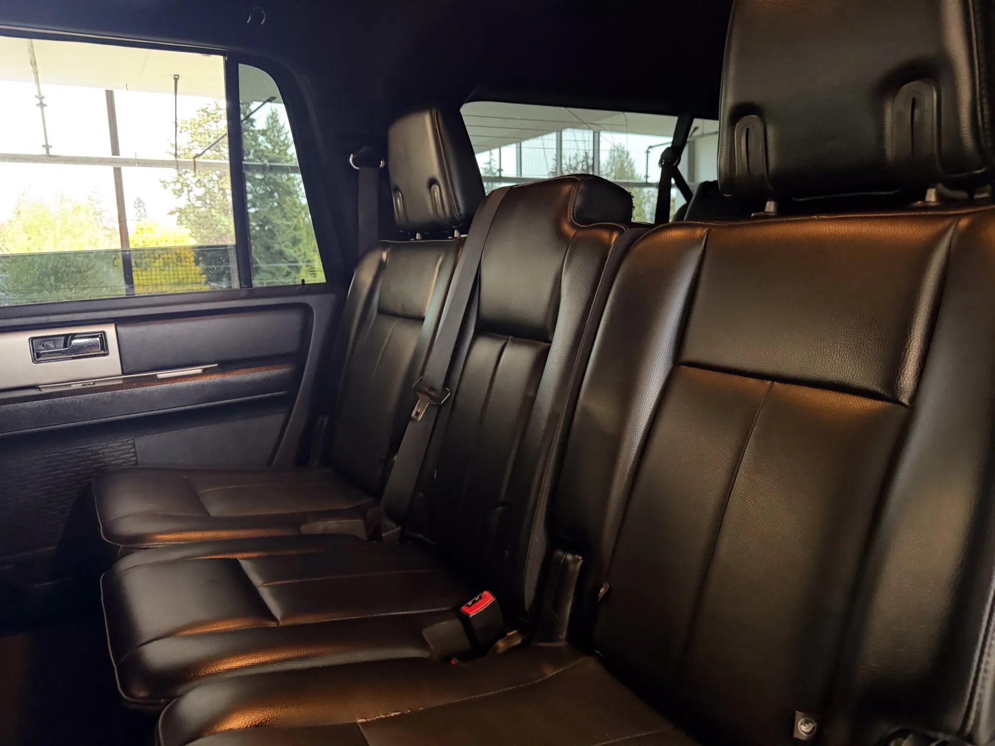 Used 2015 Ford Expedition EL XLT w/ Equipment Group 202A AWD/4WD image 22