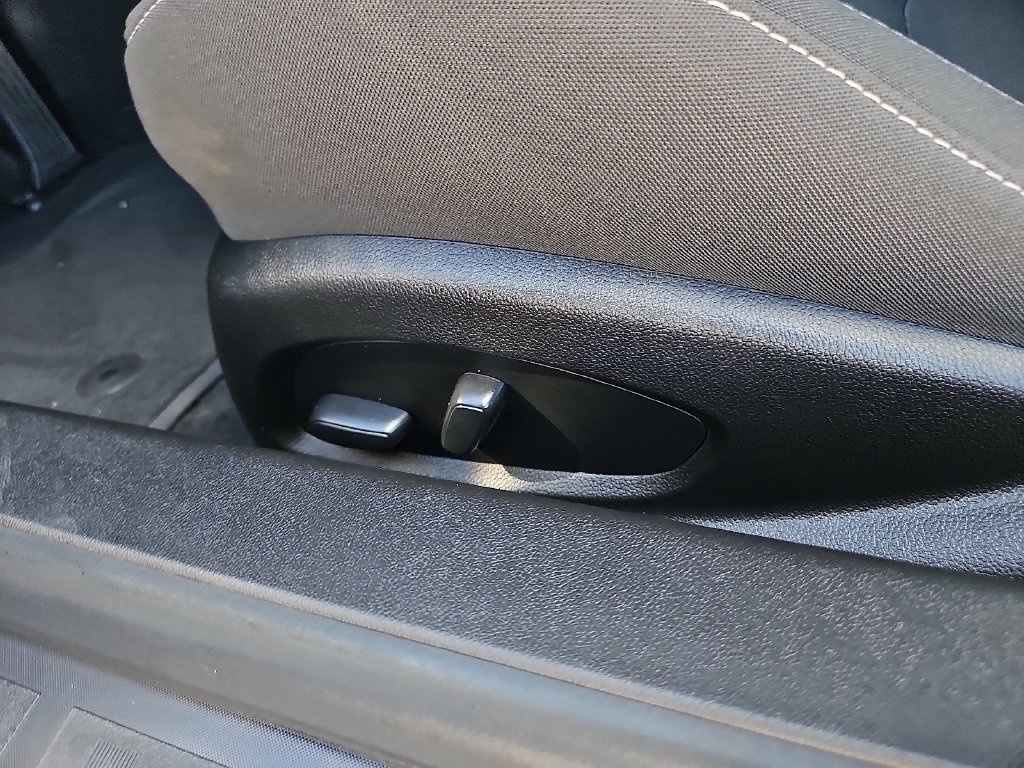 Used 2021 Chevrolet Camaro SS RWD image 14