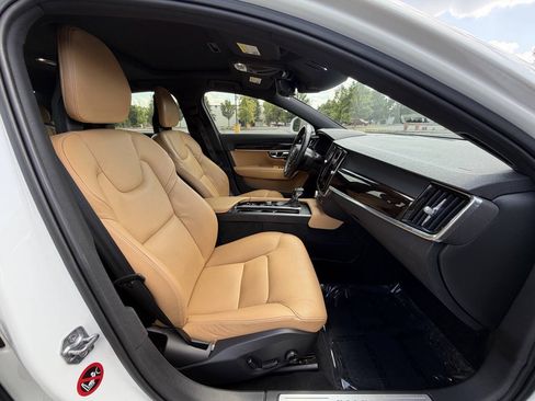 Used 2017 Volvo S90 T5 Momentum w/ Convenience Package FWD image 15