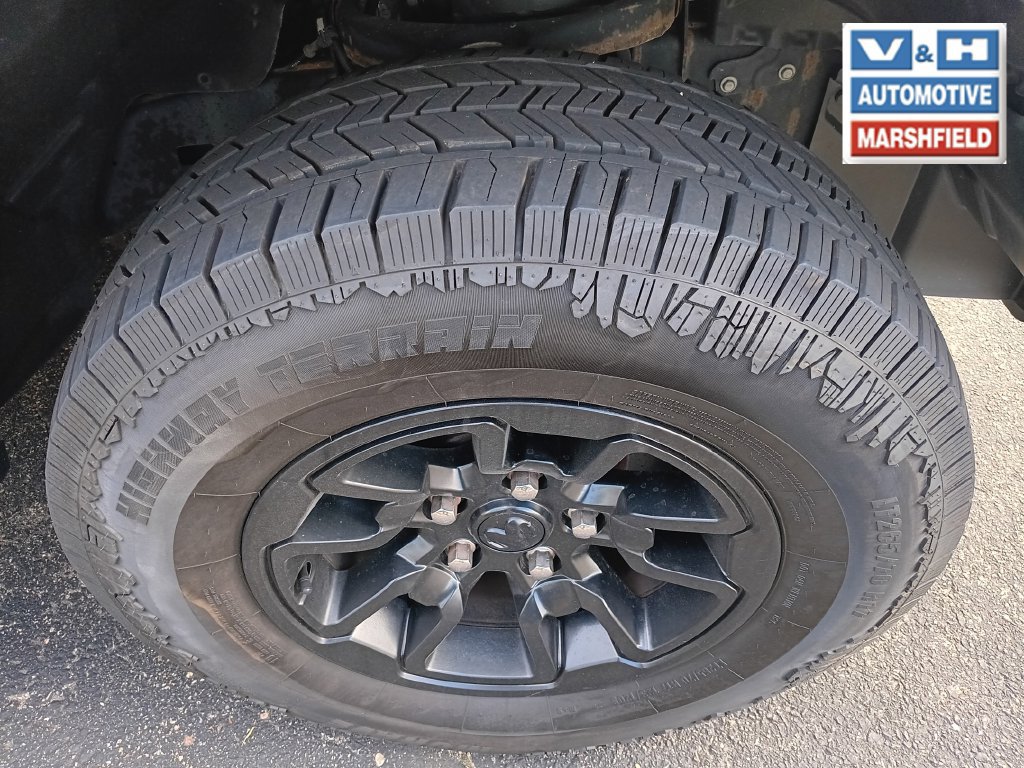 Used 2022 RAM 1500 Warlock AWD/4WD image 2