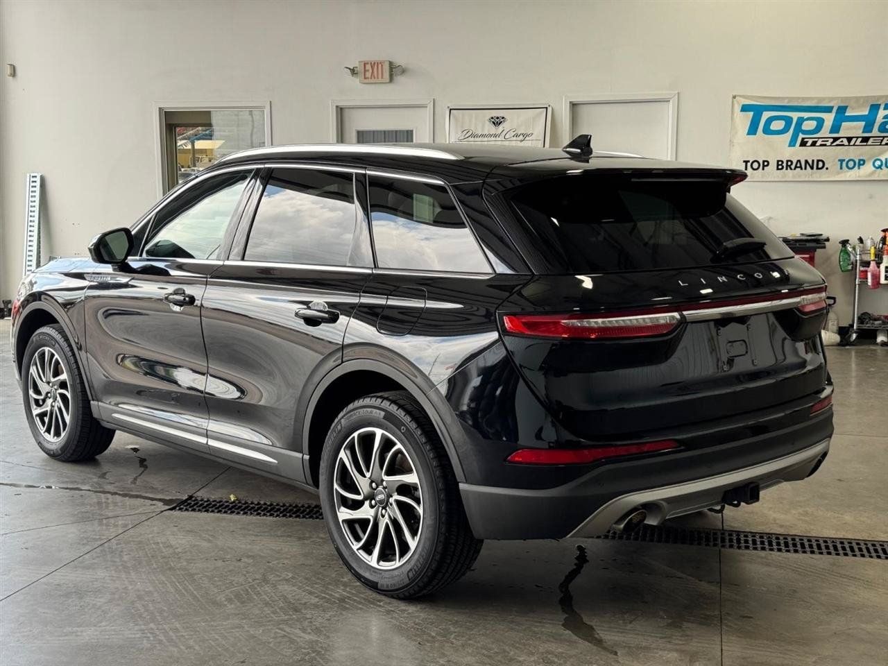 Used 2021 Lincoln Corsair AWD w/ Towing Package I image 32
