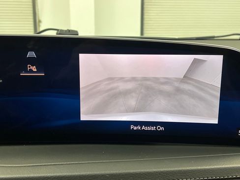 Used 2024 Cadillac XT4 Premium Luxury image 58