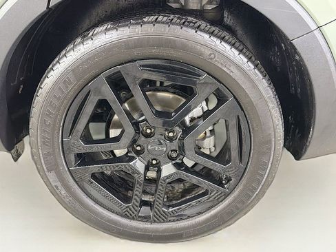 Used 2025 Kia Telluride EX X-Line image 35