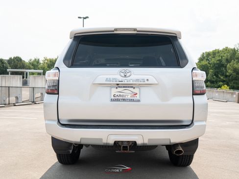 Used 2016 Toyota 4Runner SR5 Premium AWD/4WD image 6