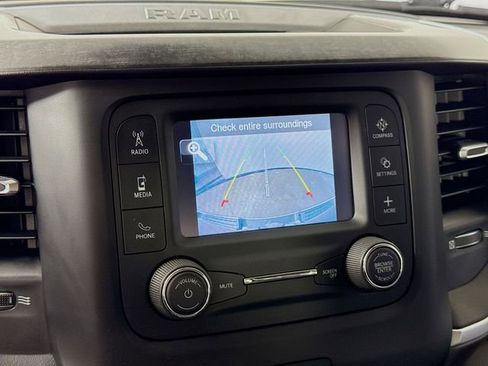 Used 2019 RAM 1500 Big Horn image 13