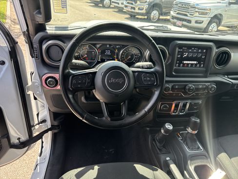 Used 2020 Jeep Wrangler Sport AWD/4WD image 20