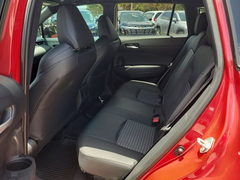 Used 2024 Toyota Corolla Cross AWD Hybrid w/ Convenience Package image 11