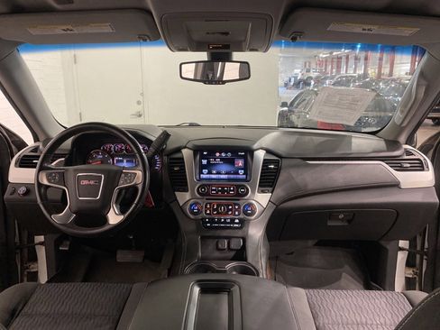 Used 2015 GMC Yukon SLE image 12