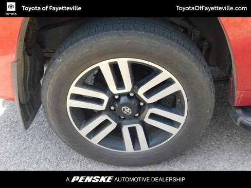 Used 2018 Toyota 4Runner Limited image 9
