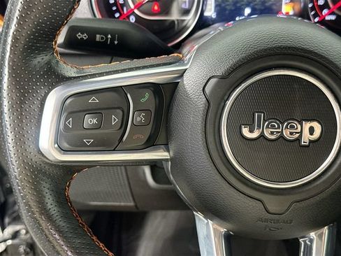 Used 2022 Jeep Gladiator Mojave w/ Cold Weather Group AWD/4WD image 22