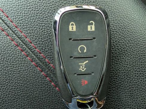 Used 2024 Chevrolet Equinox RS FWD image 28