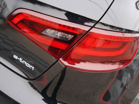 Used 2016 Audi A3 e-tron Premium Plus w/ Premium Plus Package image 92