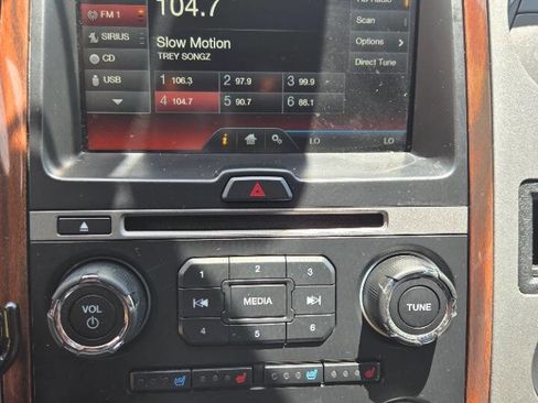 Used 2015 Ford Expedition Platinum RWD image 11