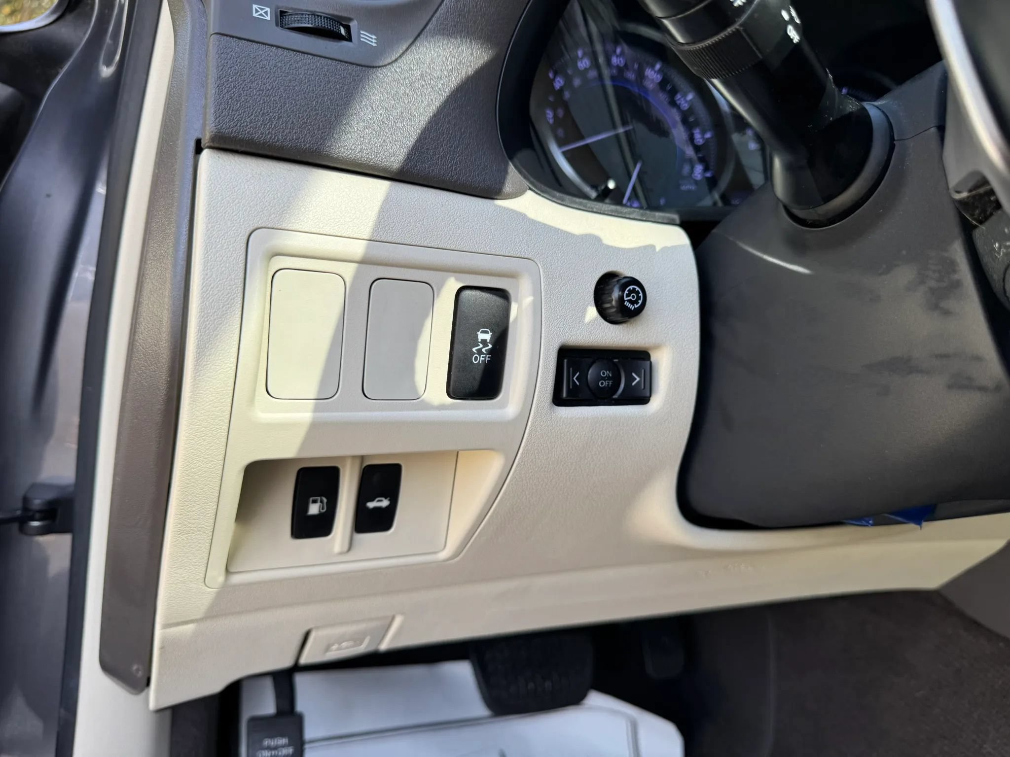 Used 2013 Lexus IS 250 w/ Premium Pkg Value Edition RWD image 23