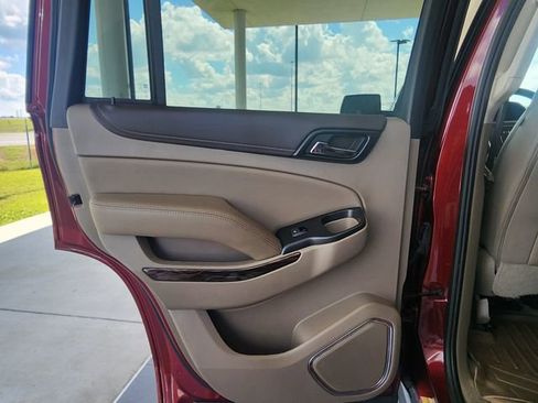 Used 2020 GMC Yukon SLT w/ Open Road Package AWD/4WD image 18
