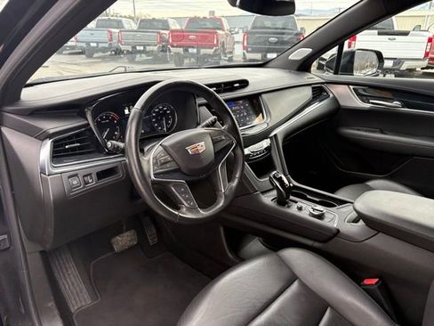 Used 2024 Cadillac XT5 Premium Luxury image 3