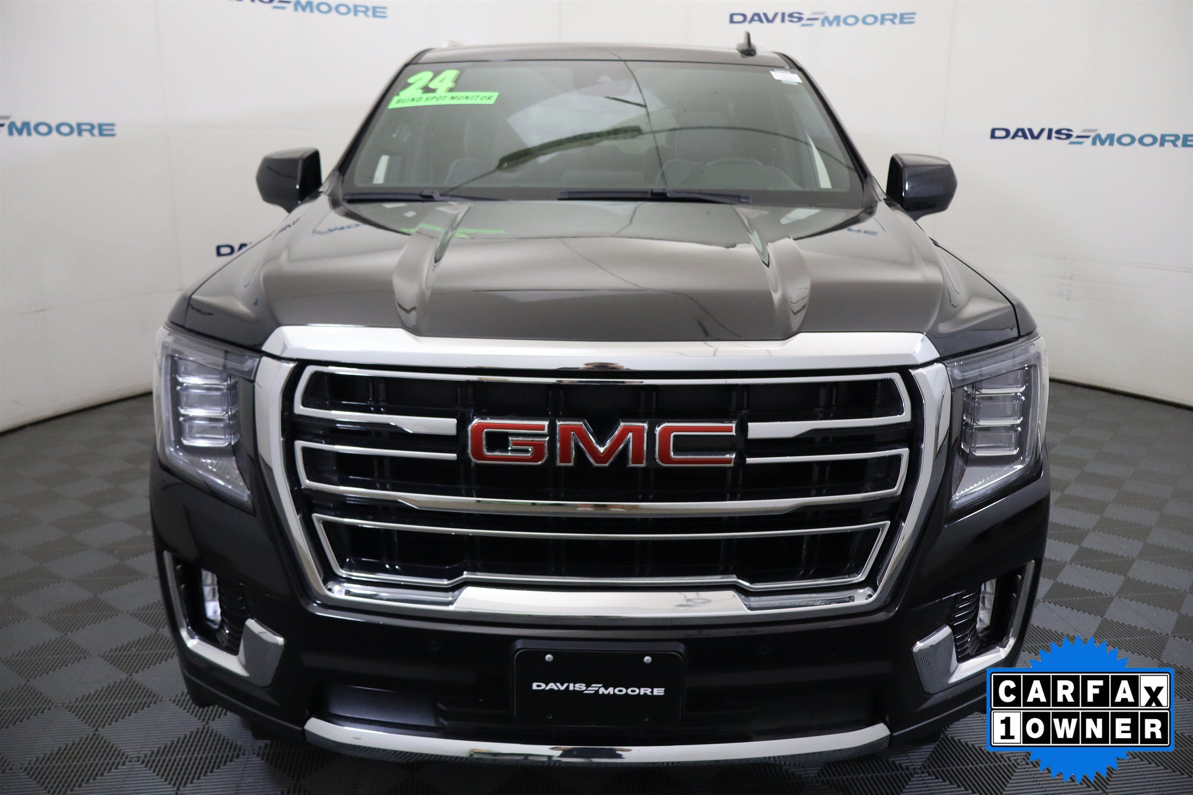 Used 2024 GMC Yukon SLT w/ Max Trailering Package AWD/4WD image 14