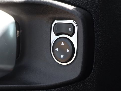 Used 2023 Jeep Gladiator Mojave w/ LED Lighting Group AWD/4WD image 15