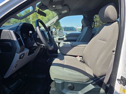 Used 2020 Ford F150 XLT w/ Trailer Tow Package AWD/4WD image 11
