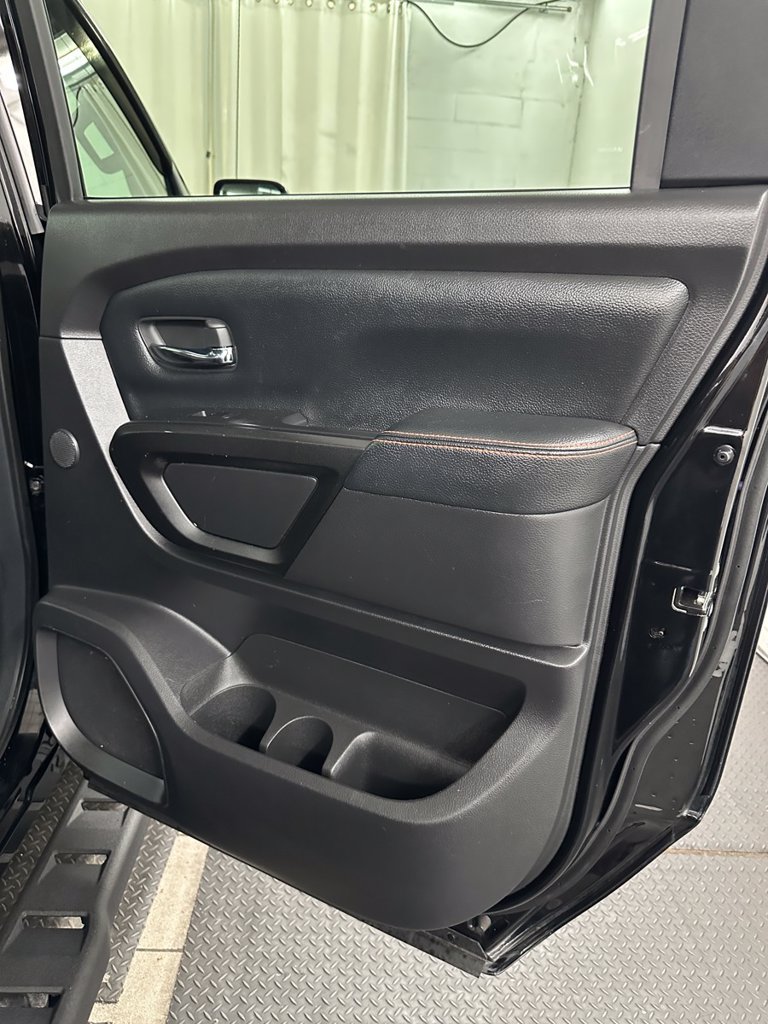 Used 2021 Nissan Titan PRO-4X w/ Pro-4x Convenience Package AWD/4WD image 33