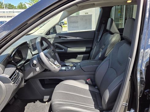 New 2026 INFINITI QX60 Luxe w/ Cargo Package image 4