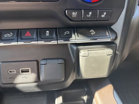 Used 2020 Chevrolet Silverado 2500 LTZ w/ LTZ Plus Package image 24