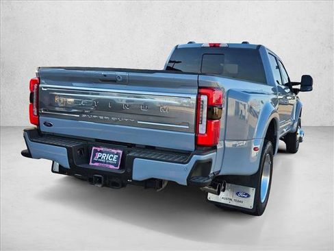 Certified 2025 Ford F450 Platinum w/ FX4 Off-Road Package AWD/4WD image 5