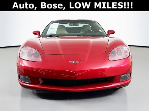 Used 2005 Chevrolet Corvette Coupe w/ Preferred Equipment Group image 2