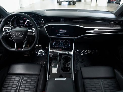 Used 2024 Audi RS 7 Performance image 9