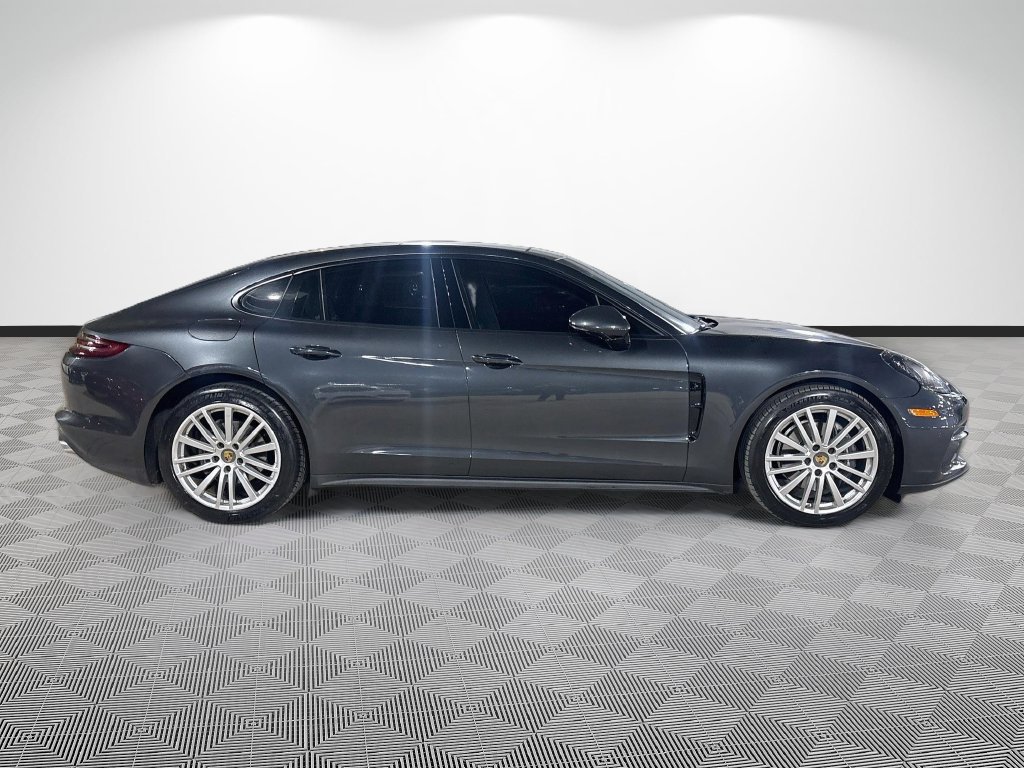 Used 2017 Porsche Panamera 4 AWD/4WD image 13