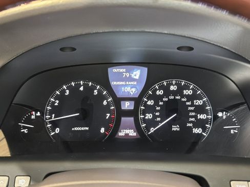 Used 2012 Lexus LS 460 w/ Luxury Value Edition RWD image 29