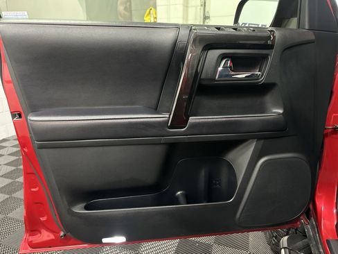 Used 2021 Toyota 4Runner TRD Off-Road image 19