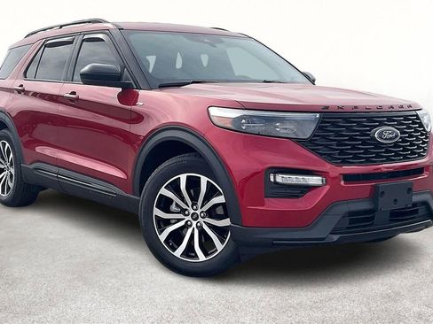 Used 2023 Ford Explorer ST-Line w/ Class IV Trailer Tow Package image 1