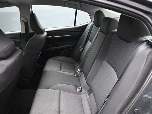 Used 2025 Toyota Camry LE image 18