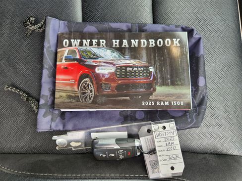 Used 2025 RAM 1500 Laramie image 43