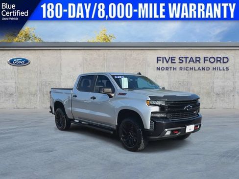 Used 2021 Chevrolet Silverado 1500 LT Trail Boss w/ Convenience Package II AWD/4WD image 2